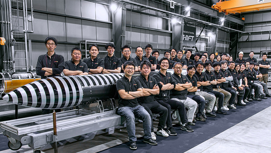 インターステラ集合写真さしかえ