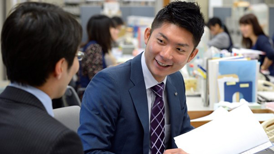 みずほFGの男性社員